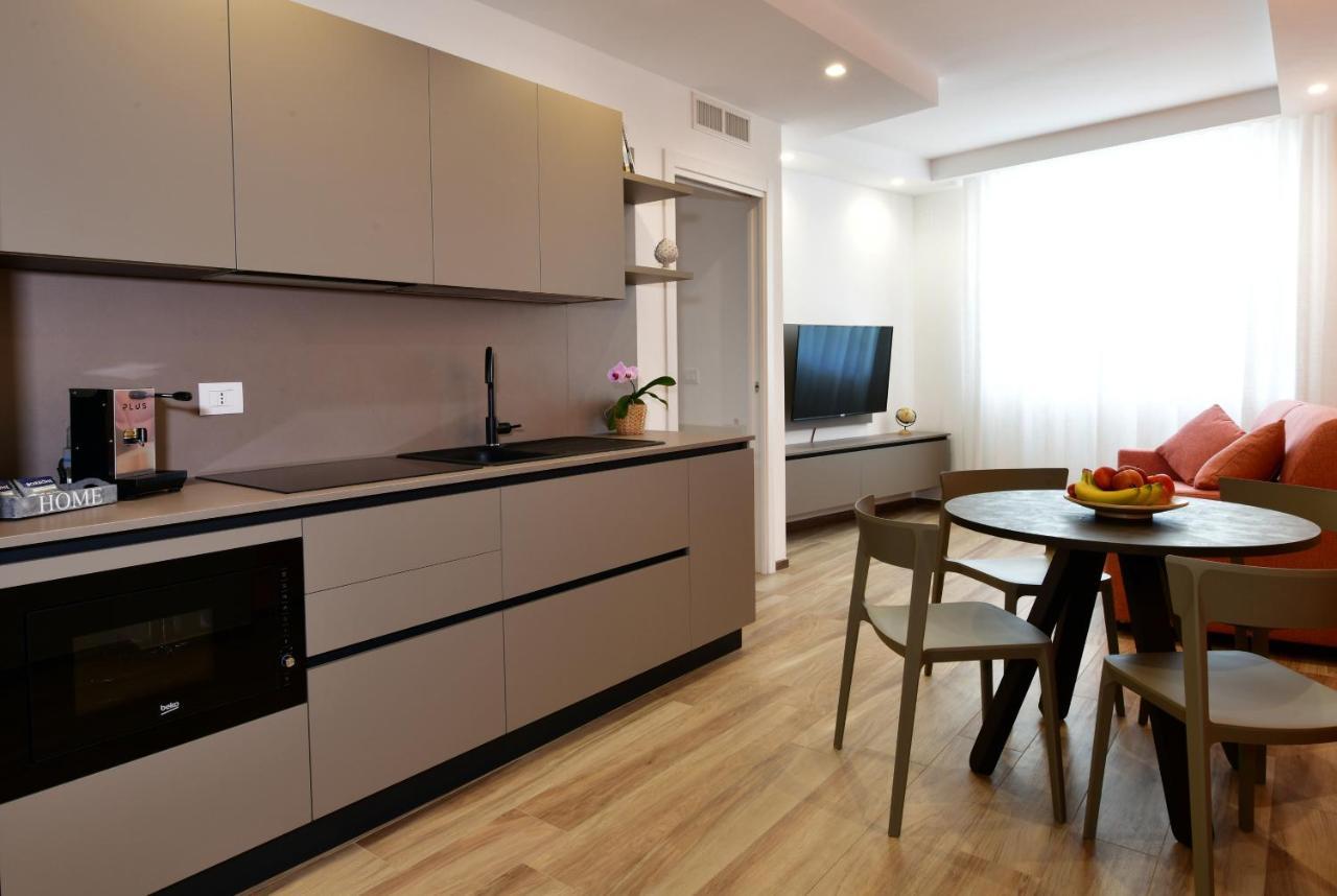 Vilu Suite Centro โปลีญาโนอามาเร ภายนอก รูปภาพ