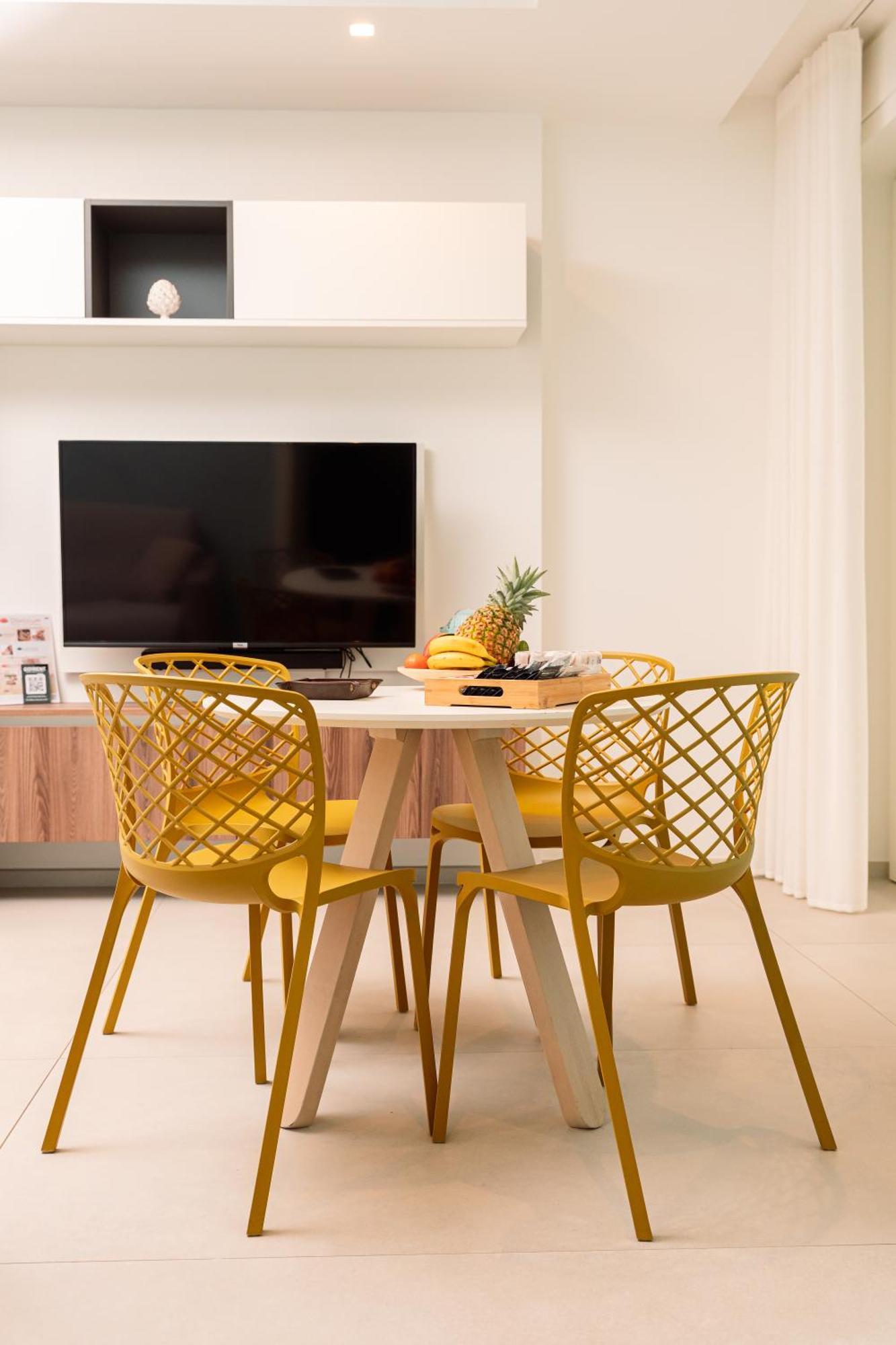 Vilu Suite Centro โปลีญาโนอามาเร ภายนอก รูปภาพ